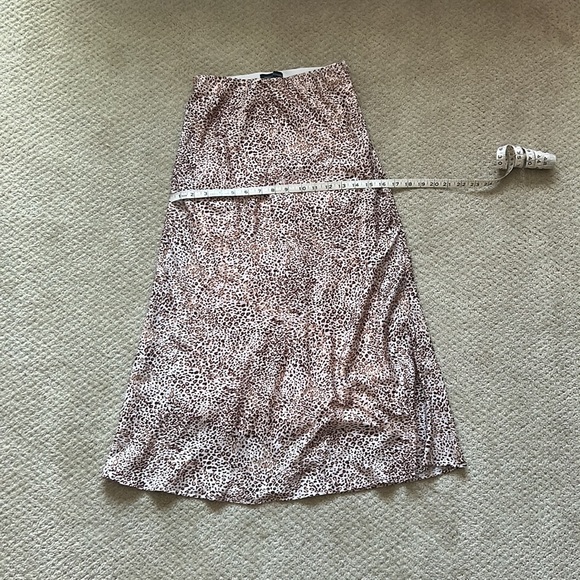 Leopard Skirt - Picture 4 of 5